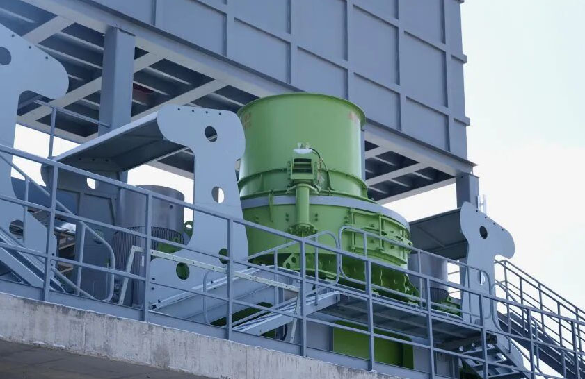 Dahongli’s 1500T/H High-End Crushing Equipment Reaches Ruoergai, Setting New Standards for Plateau Sand and Gravel